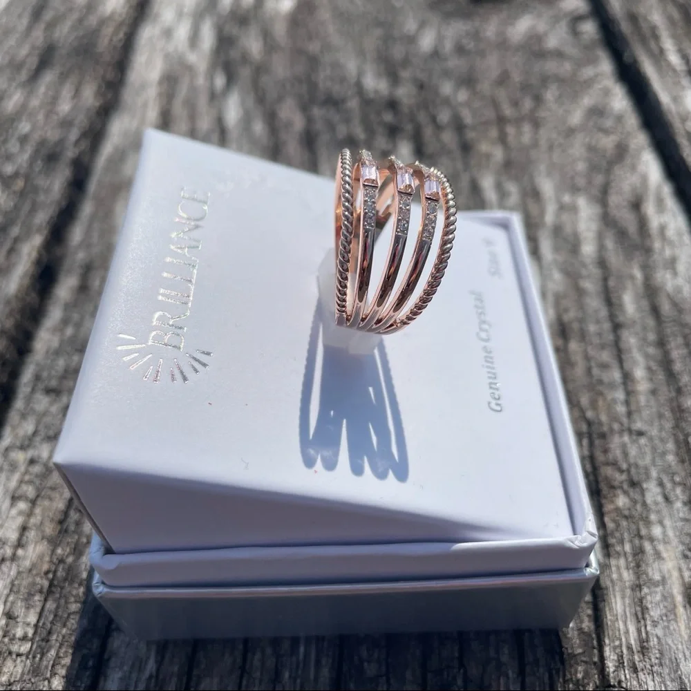 7, 8, 9 NWT brilliant genuine crystal rose gold plated ring - Picture 2 of 12